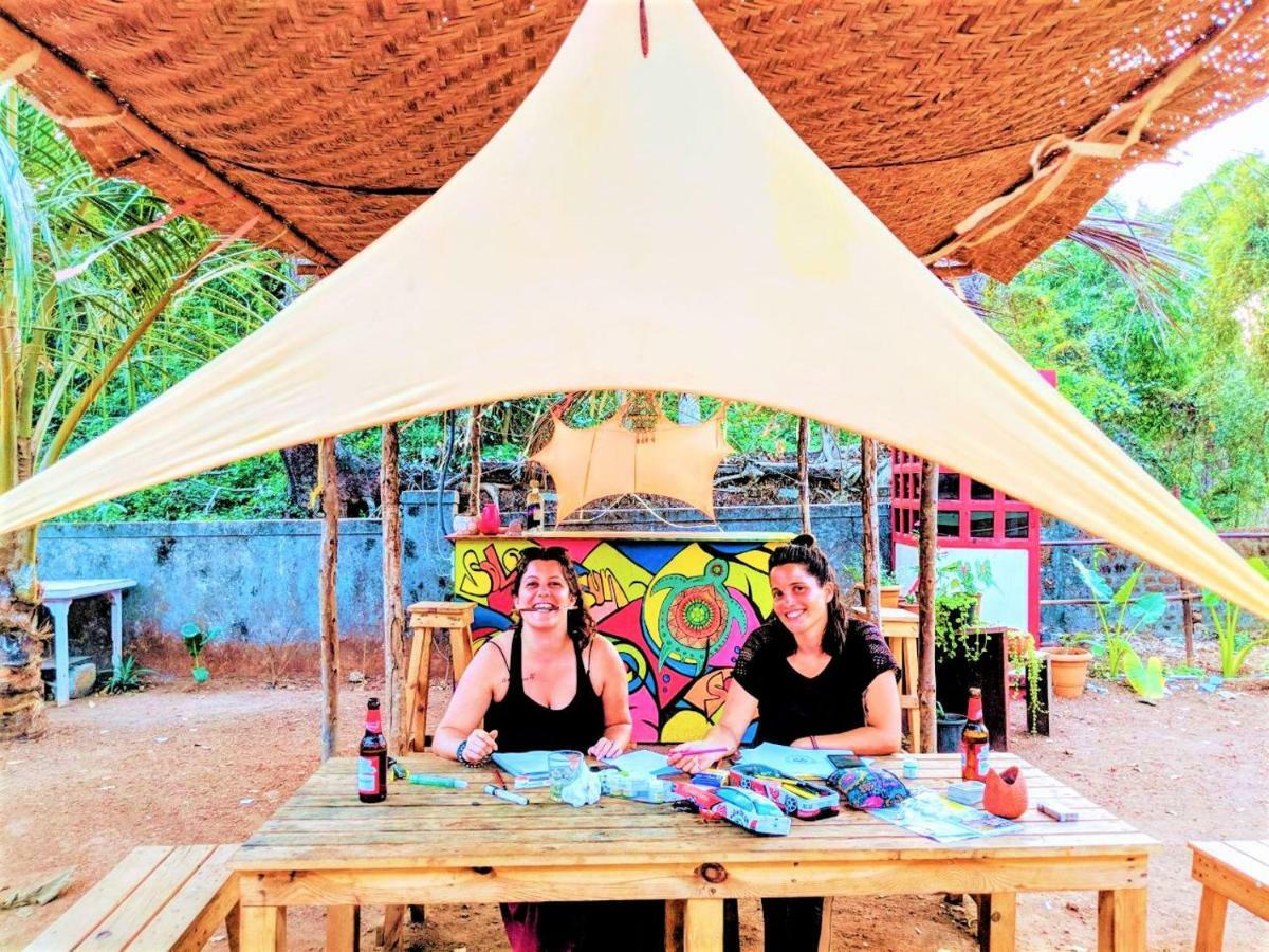 Folklore Hostel Goa Vagator Kültér fotó